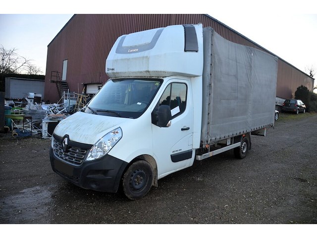 Renault master met oekrains kenteken, chassisnummer vf1vb000957996802, bouwjaar 12/06/2021, met 1 sleutel en boorddocumenten - afbeelding 1 van  31