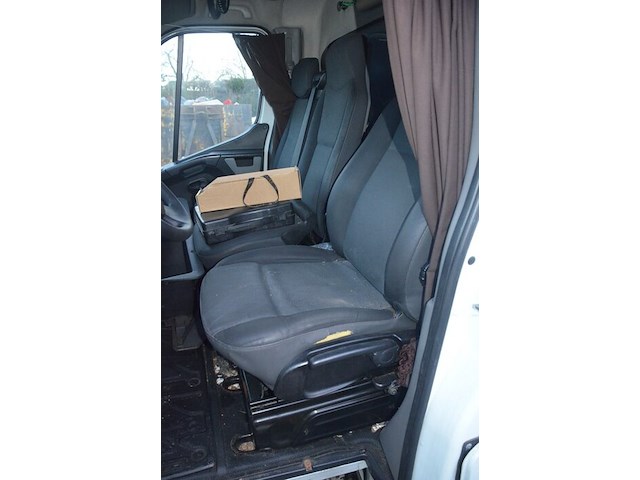 Renault master met oekrains kenteken, chassisnummer vf1vbu4z255772429, bouwjaar 11/06/2019, met 1 sleutel en boorddocumenten - afbeelding 2 van  32