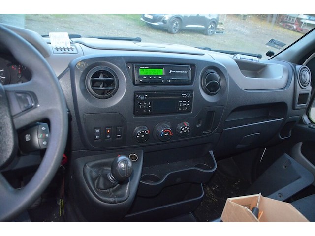 Renault master met oekrains kenteken, chassisnummer vf1vbu4z255772429, bouwjaar 11/06/2019, met 1 sleutel en boorddocumenten - afbeelding 3 van  32