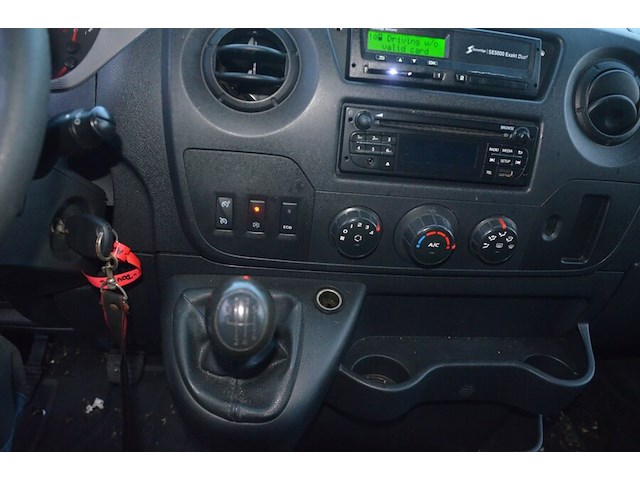 Renault master met oekrains kenteken, chassisnummer vf1vbu4z255772429, bouwjaar 11/06/2019, met 1 sleutel en boorddocumenten - afbeelding 6 van  32