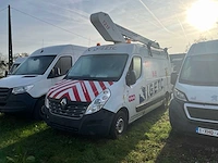 Renault master nacelle france lift