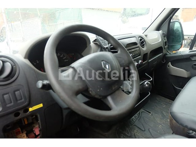 Renault master oplaadwagen (2014-220,221 km) - afbeelding 27 van  32
