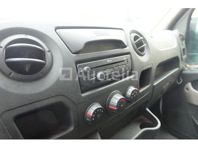 Renault master oplaadwagen (2014-220,221 km) - afbeelding 29 van  32