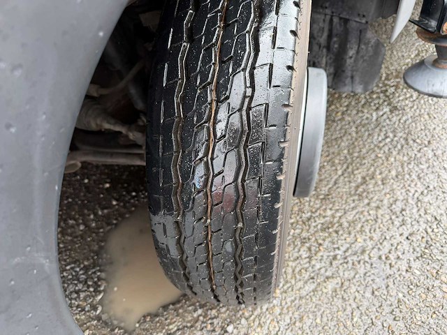 Renault maxity f241 bestelwagen - afbeelding 2 van  22