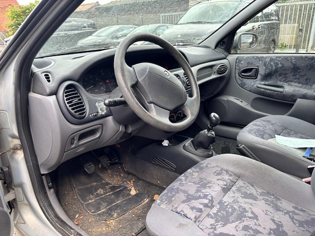 Renault megane, 1999 - afbeelding 3 van  34