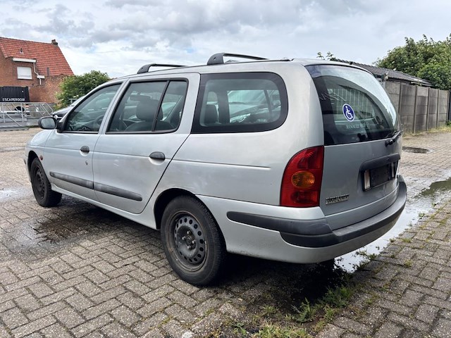 Renault megane, 1999 - afbeelding 32 van  34