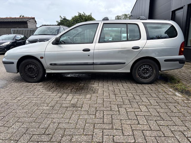 Renault megane, 1999 - afbeelding 33 van  34