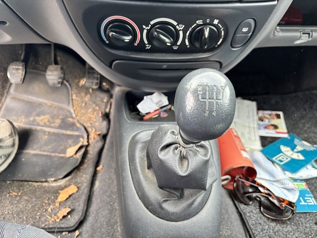 Renault megane, 1999 - afbeelding 9 van  34