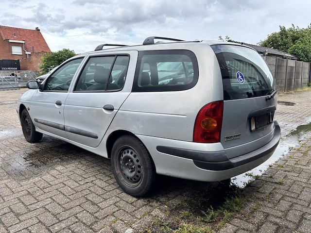 Renault megane, 1999 - afbeelding 32 van  34