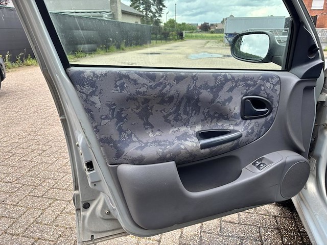 Renault megane, 1999 - afbeelding 34 van  34