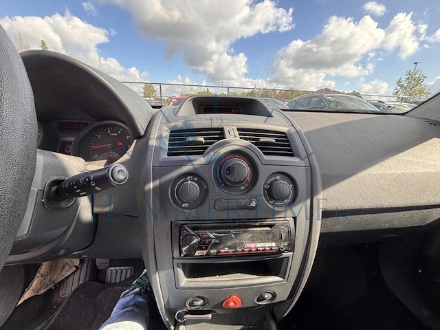 Renault megane berline 2 1.4i 16v authentique reference, 2005 - afbeelding 8 van  40