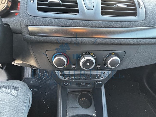 Renault megane coupe collection 2012 1.5 dci tomtom edition, 2013 - afbeelding 6 van  31