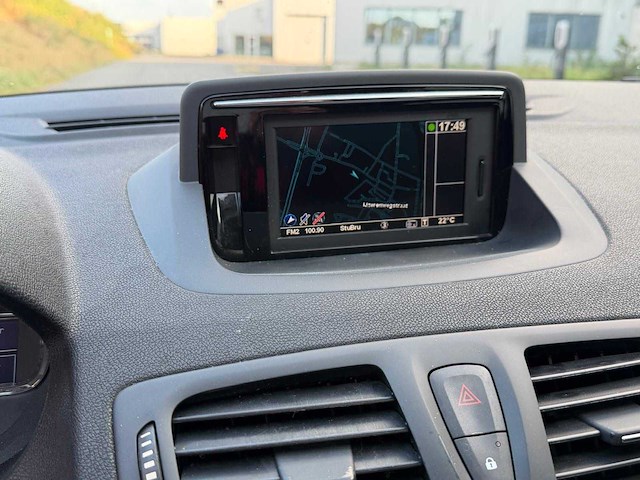 Renault megane personenauto - afbeelding 10 van  10