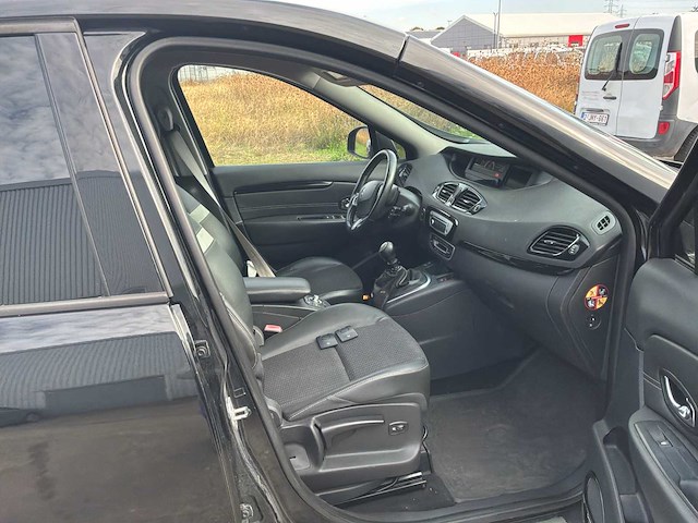 Renault mégane scénic 1,6 dci – 96 kw / 131 pk – diesel – 2013 – 200 134 km – auto - afbeelding 28 van  48