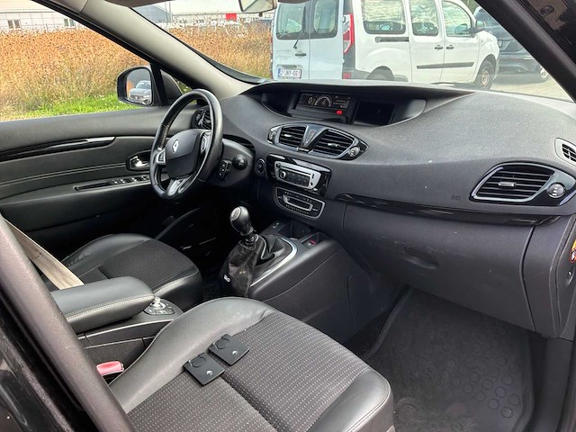 Renault mégane scénic 1,6 dci – 96 kw / 131 pk – diesel – 2013 – 200 134 km – auto - afbeelding 31 van  48