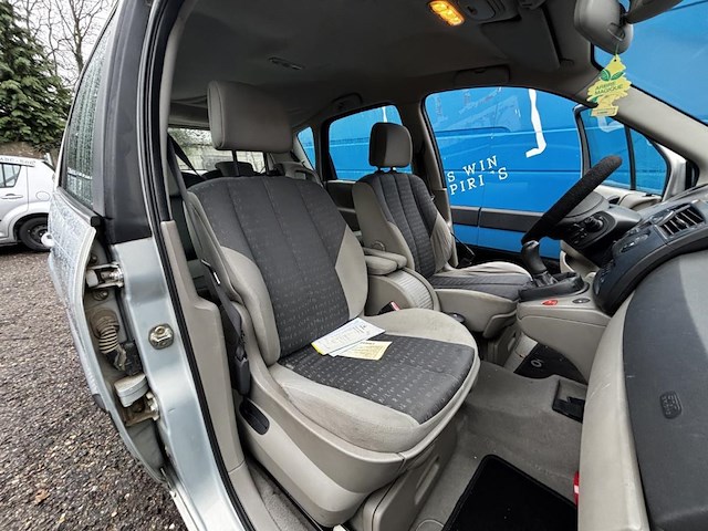 Renault megane scenic, 2004 - afbeelding 15 van  38