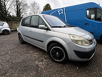 Renault megane scenic, 2004 - afbeelding 23 van  38
