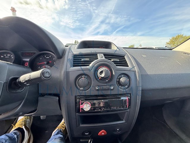 Renault megane sedan (1 4i), 2004 - afbeelding 7 van  37