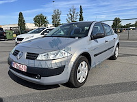 Renault megane sedan (1 4i), 2004