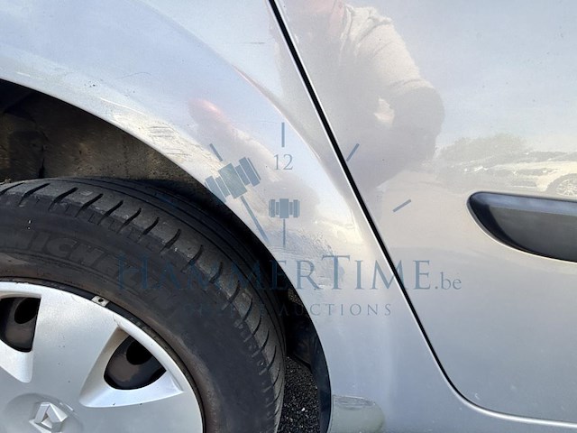 Renault megane sedan (1 4i), 2004 - afbeelding 26 van  37