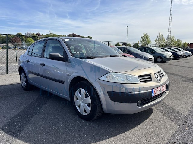 Renault megane sedan (1 4i), 2004 - afbeelding 23 van  37