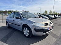 Renault megane sedan (1 4i), 2004 - afbeelding 23 van  37