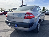 Renault megane sedan (1 4i), 2004 - afbeelding 33 van  37