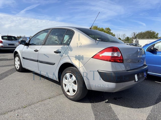 Renault megane sedan (1 4i), 2004 - afbeelding 35 van  37