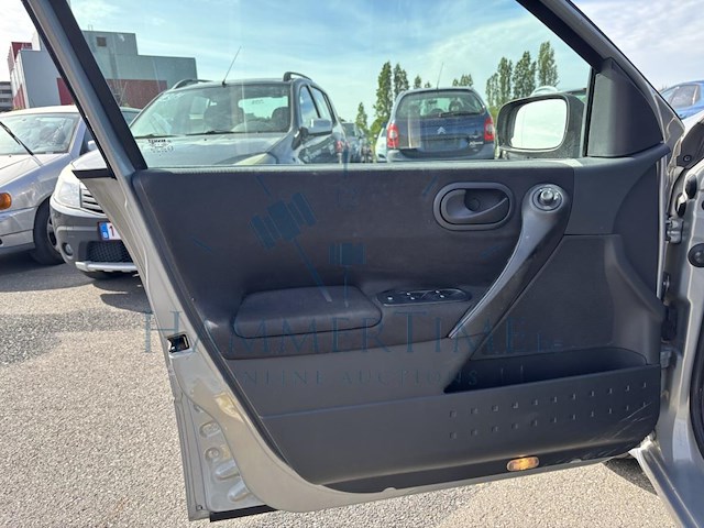 Renault megane sedan (1 4i), 2004 - afbeelding 37 van  37