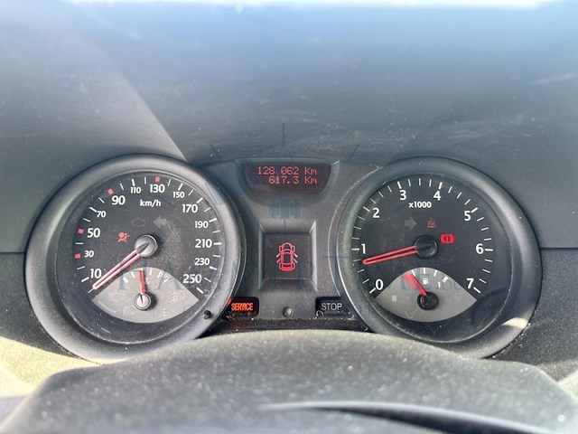 Renault megane sedan 1.6i 16v authentique confort,2004 - afbeelding 7 van  36