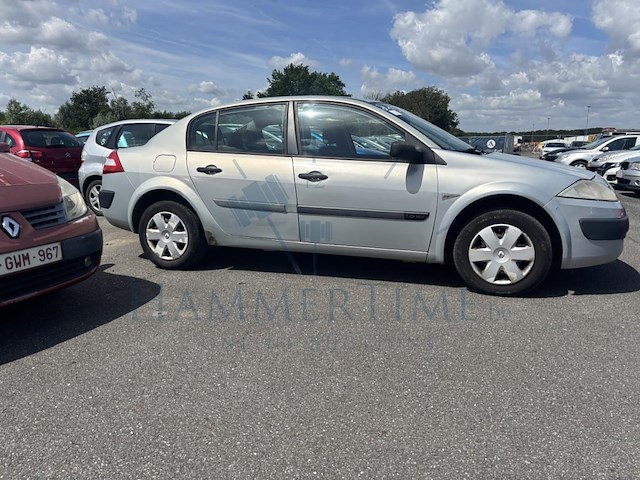 Renault megane sedan 1.6i 16v authentique confort,2004 - afbeelding 31 van  36