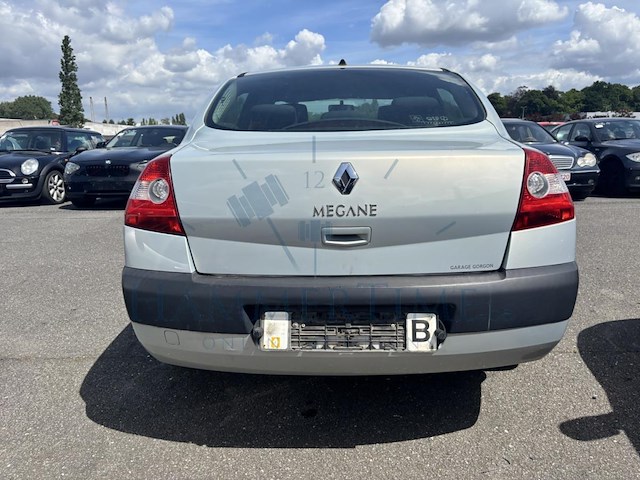 Renault megane sedan 1.6i 16v authentique confort,2004 - afbeelding 33 van  36