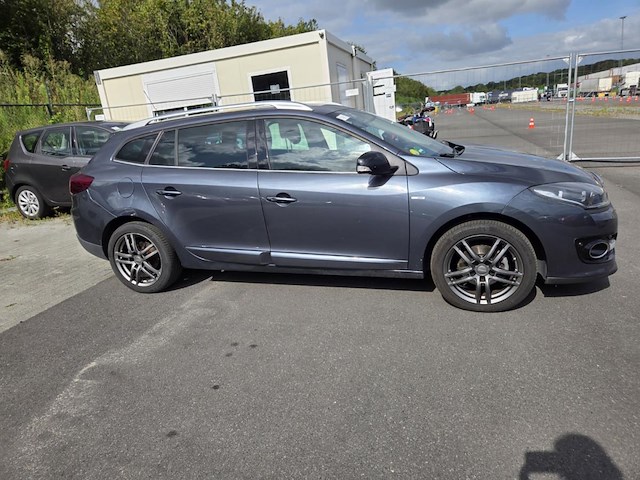 Renault megane sw 1.5 dci bose edition edc 110 at,2016 - afbeelding 34 van  45