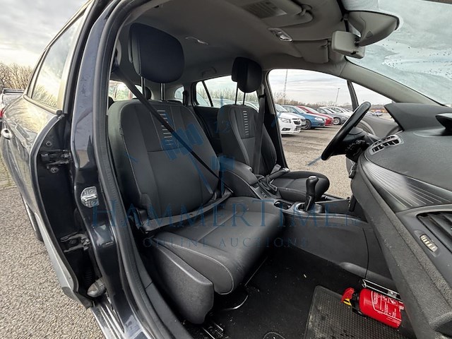 Renault megane sw iii 1.5 dci expression fap, 2010 - afbeelding 21 van  41