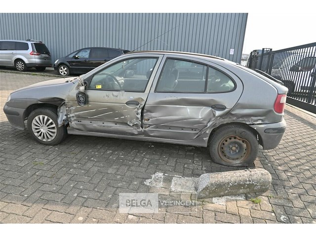 Renault megane - afbeelding 10 van  11