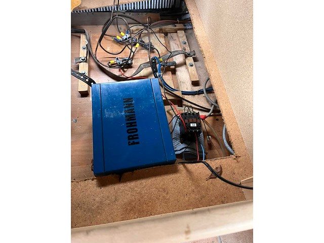 Renault midlum camper 56.000km - afbeelding 62 van  76