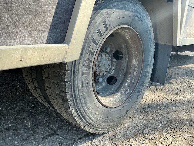 Renault midlum paardenwagen vrachtwagen - afbeelding 3 van  52