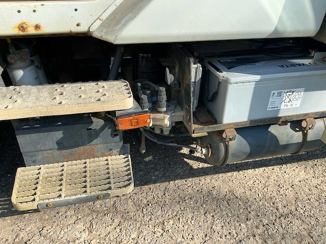 Renault midlum paardenwagen vrachtwagen - afbeelding 44 van  52