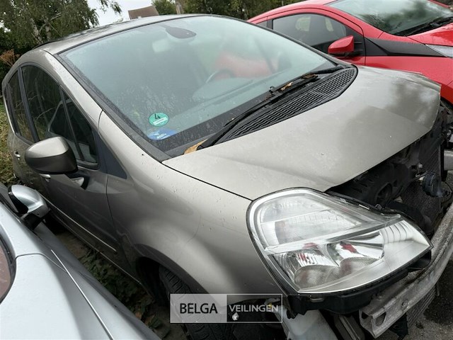 Renault modus, enkel voor vergunninghouders en erkende centra voor verschrotting - afbeelding 3 van  10