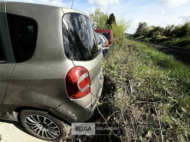 Renault modus, enkel voor vergunninghouders en erkende centra voor verschrotting - afbeelding 9 van  10