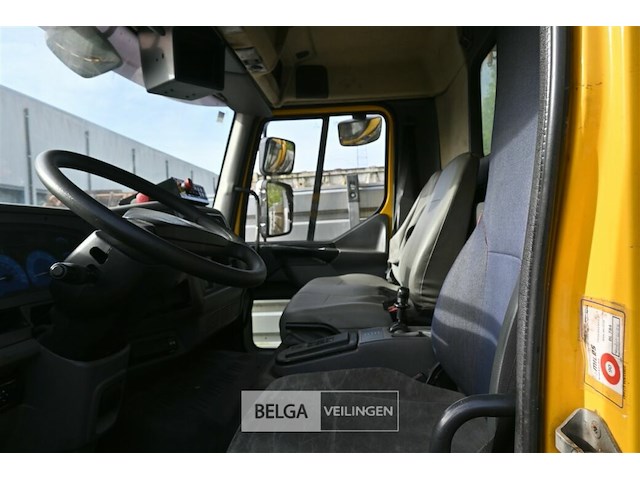 Renault ophaalwagen - afbeelding 9 van  18