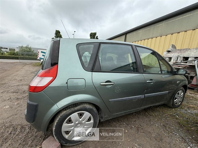 Renault personenwagen enkel voor vergunninghouders en erkende centra voor verschroting - afbeelding 4 van  8