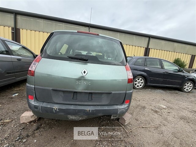 Renault personenwagen enkel voor vergunninghouders en erkende centra voor verschroting - afbeelding 6 van  8