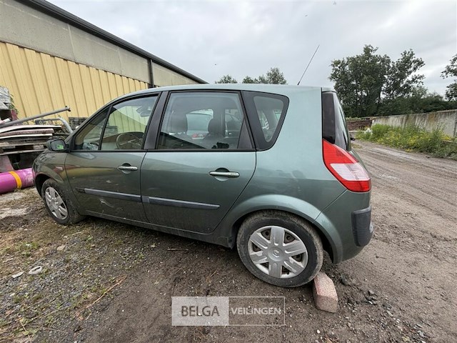 Renault personenwagen enkel voor vergunninghouders en erkende centra voor verschroting - afbeelding 8 van  8
