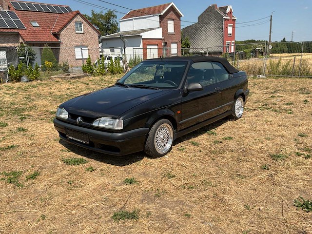 Renault r19 cabriolet karman edition vintage auto's > 15 - afbeelding 1 van  46