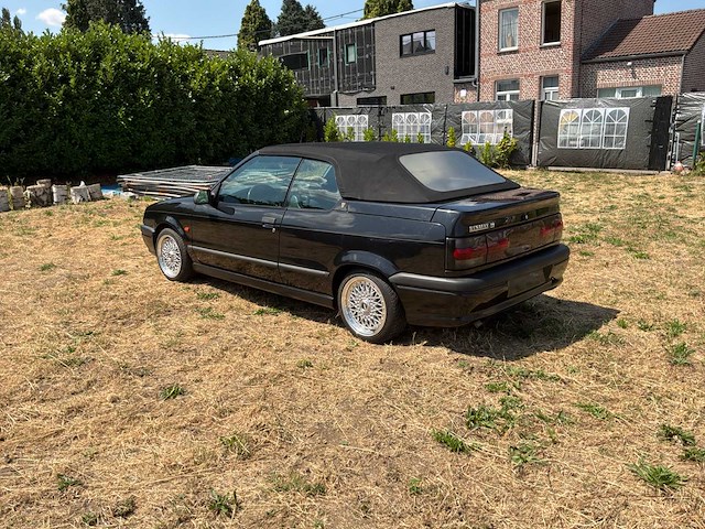 Renault r19 cabriolet karman edition vintage auto's > 15 - afbeelding 35 van  38