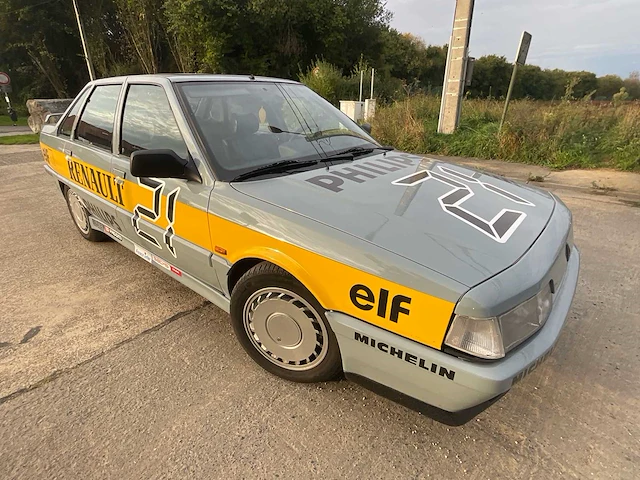Renault r21 turbo vintage auto's > 15 - afbeelding 26 van  28