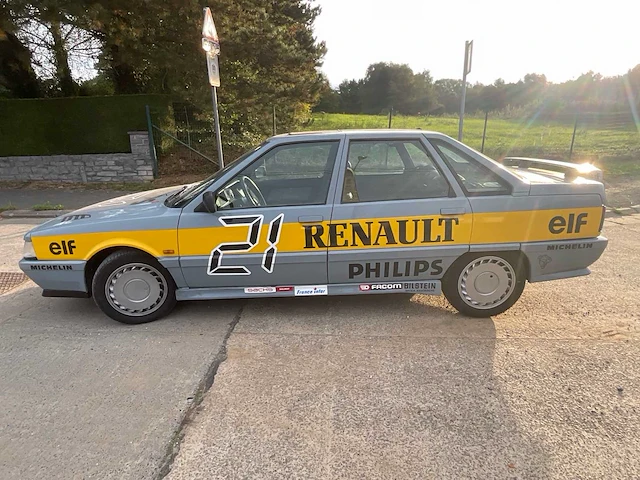 Renault r21 turbo vintage auto's > 15 - afbeelding 2 van  28