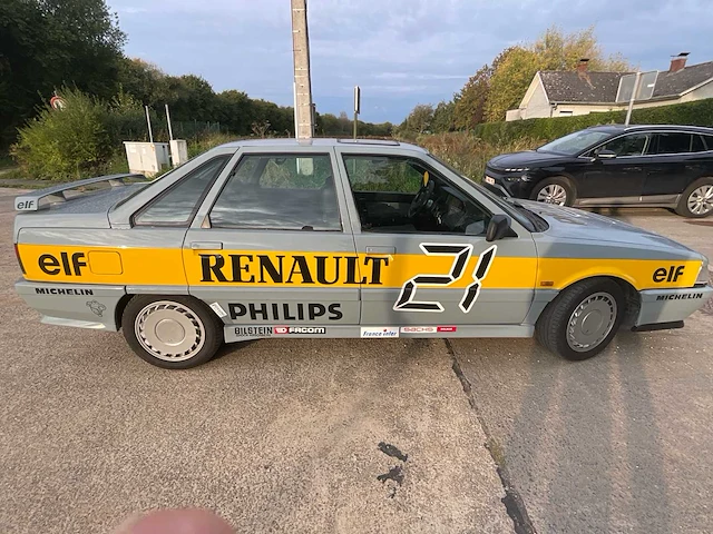 Renault r21 turbo vintage auto's > 15 - afbeelding 6 van  28