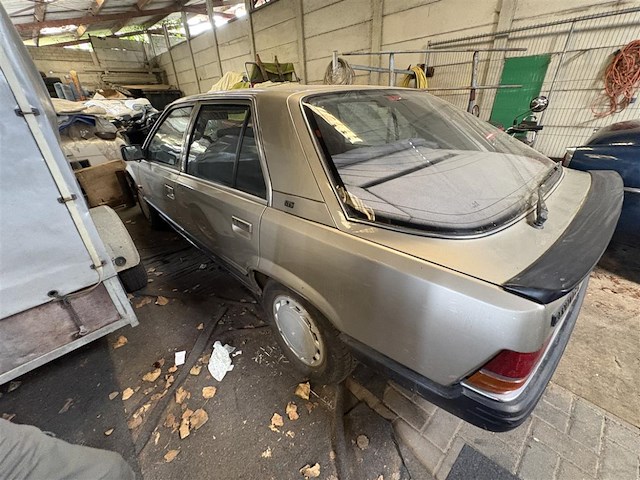 Renault r25 - afbeelding 14 van  19